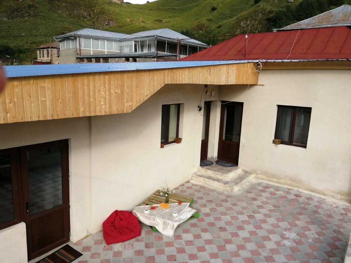 Guesthouse And Cottage Nicolo كازباجي المظهر الخارجي الصورة